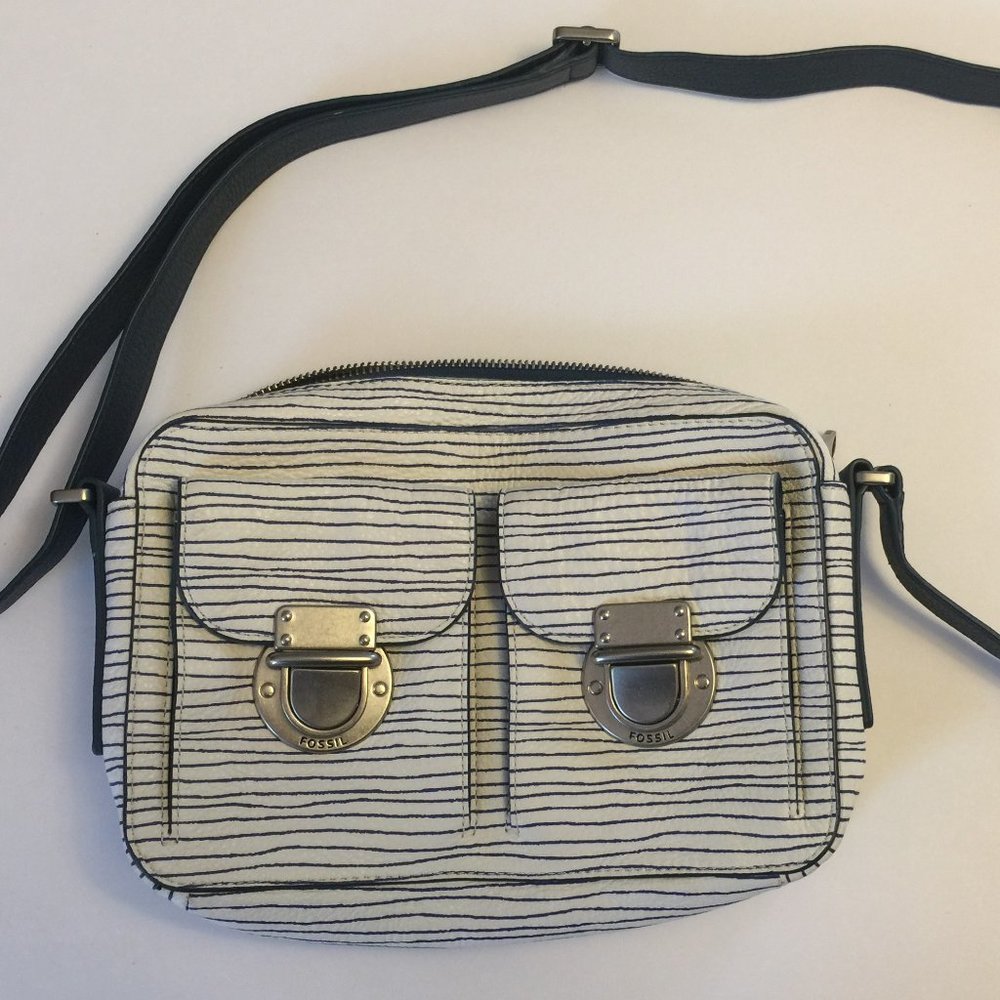 FOSSIL WHITE/BLUE LEATHER CROSS BODY NWOT
